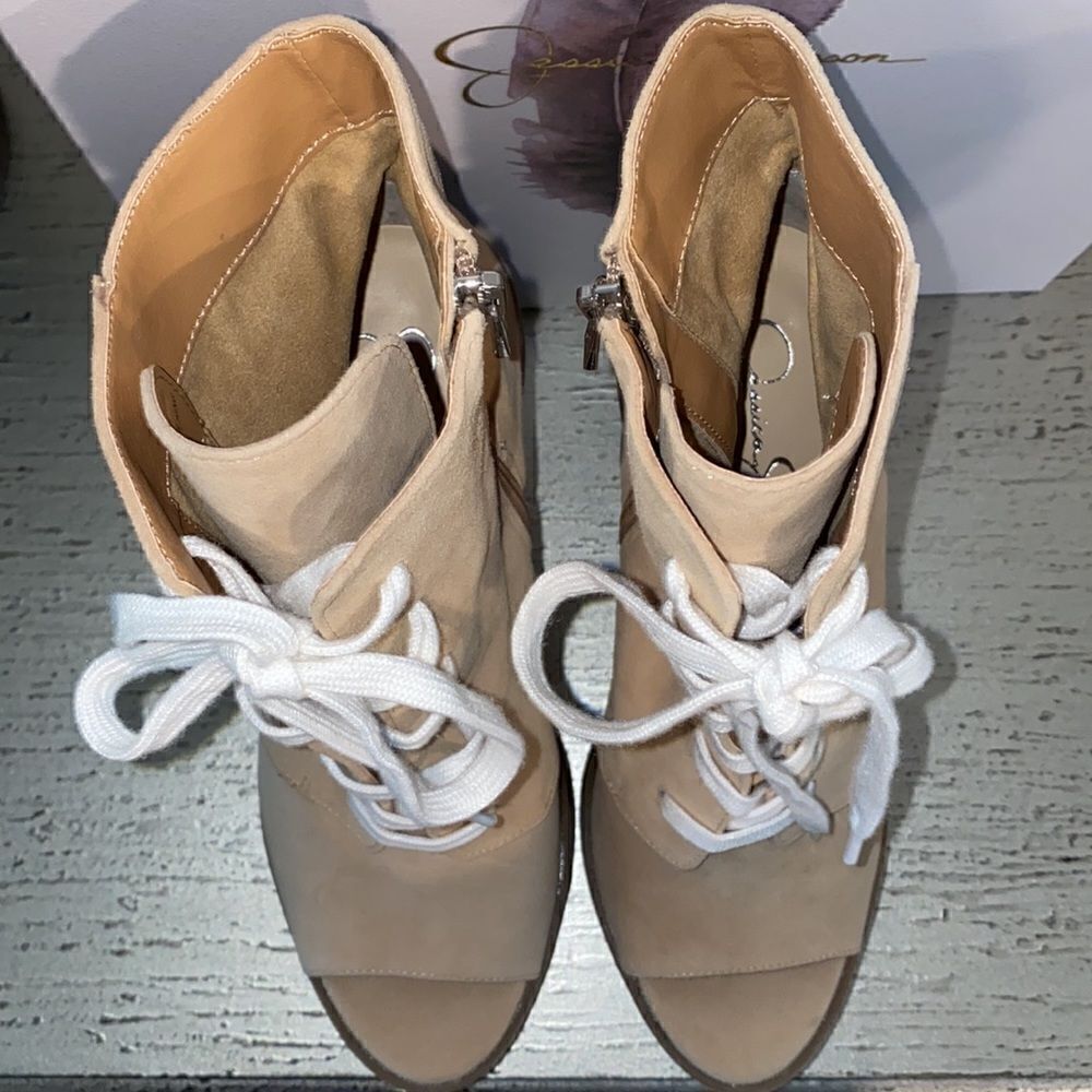 Jessica Simpson Genuine Suede Lizzah Booties New - Picture 6 of 9